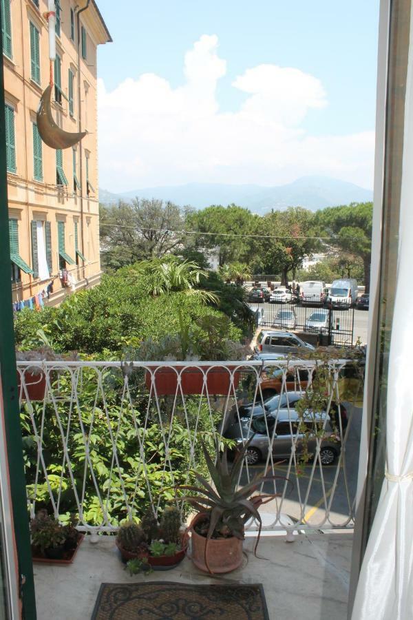 Appartamento In Centro Zona Fiera,Davanti Al Galliera جنوة المظهر الخارجي الصورة