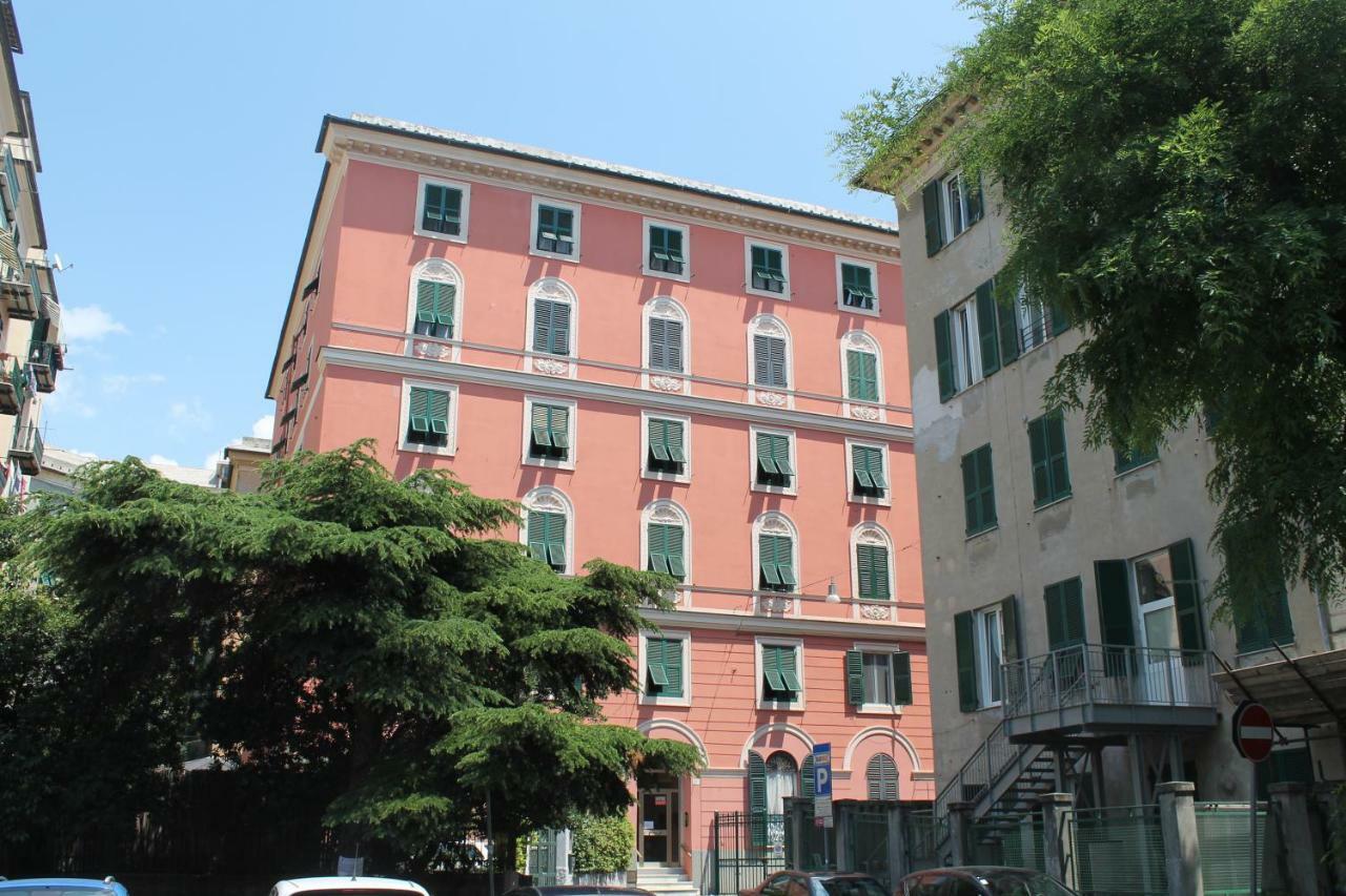 Appartamento In Centro Zona Fiera,Davanti Al Galliera جنوة المظهر الخارجي الصورة